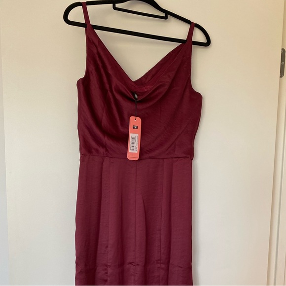 BNWT Chi Chi Burgundy Silk Look Dress (UK10) - Picture 2 of 4
